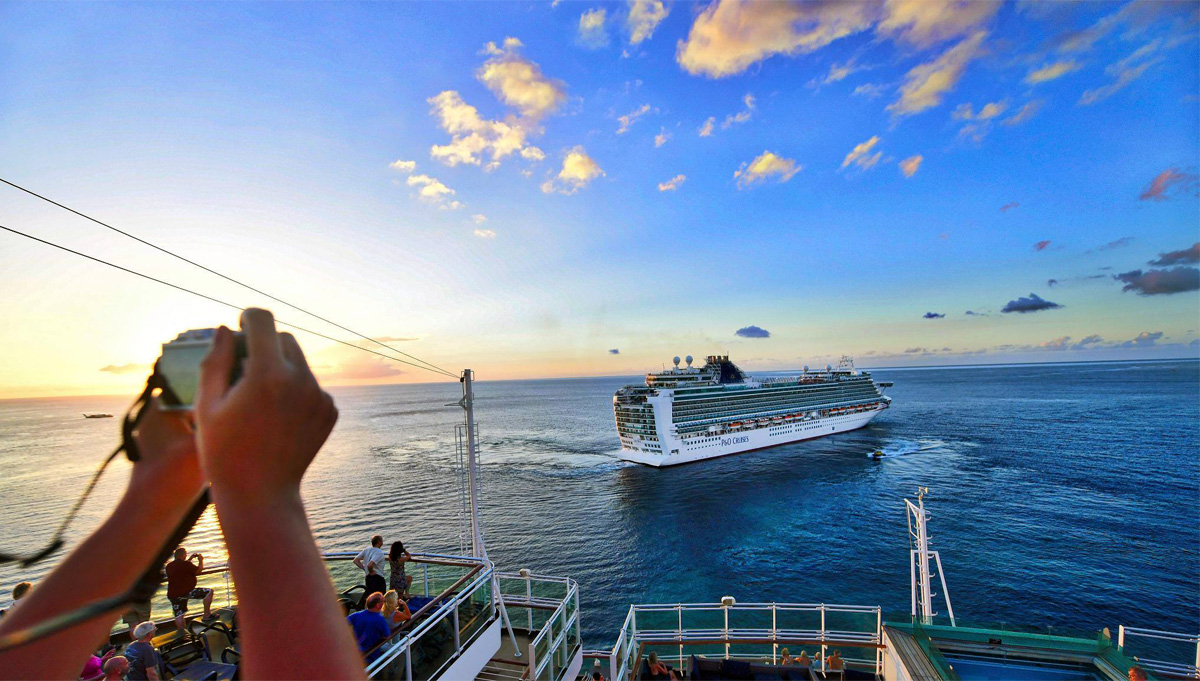 Cruise book this year - Travel guide